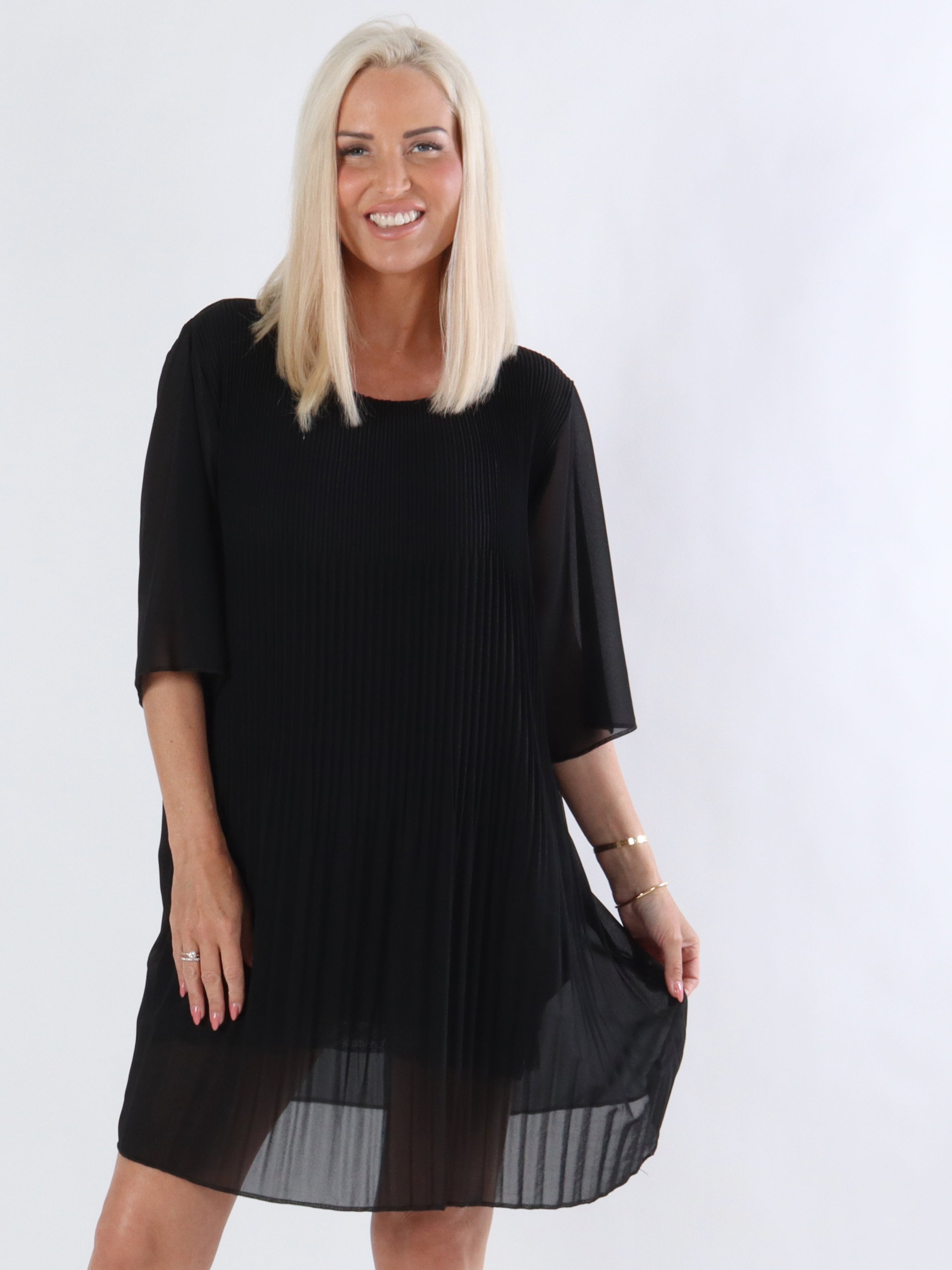 Emmy - Kjole i plisseret chiffon